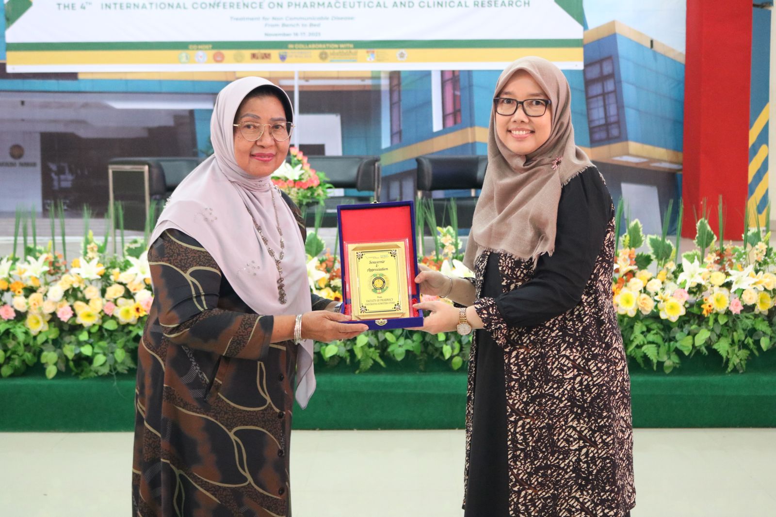 FAKULTAS FARMASI USU MENERIMA KUNJUNGAN SMK KESEHATAN ASSYIFA SCHOOL BANDA ACEH